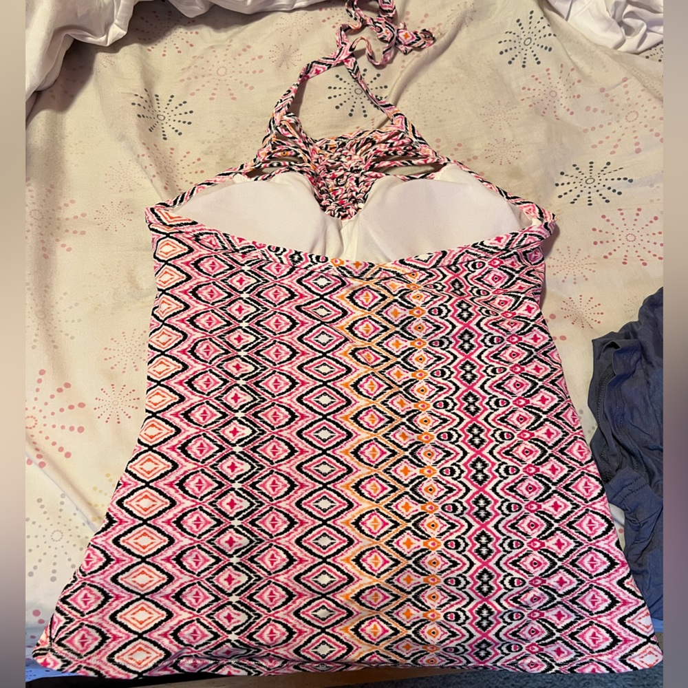 Tankini - Picture 3 of 5